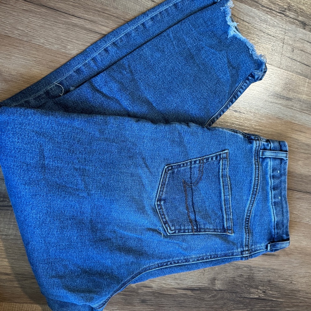 American Eagle Outfitters Blue Distressed Boyfriend Jeans